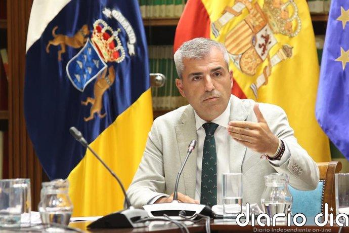 Domínguez (PP) reclama al Gobierno "cerrar las fronteras" para evitar más muertes de migrantes en aguas canarias