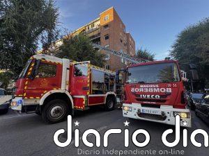 Dos heridos leves por inhalación de humo en el incendio de una vivienda en Móstoles