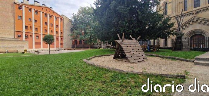 Educación y Ayuntamiento de Pamplona acuerdan que el patio del Palacio de Ezpeleta se convierta en una plaza abierta