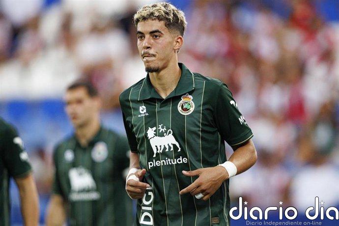 El Alavés encaja su primera derrota ante un Racing liderado por Zabiri