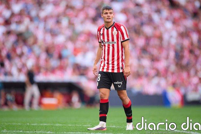 El Athletic Club pierde al centrocampista Peio Canales por una lesión "moderada" en el sóleo