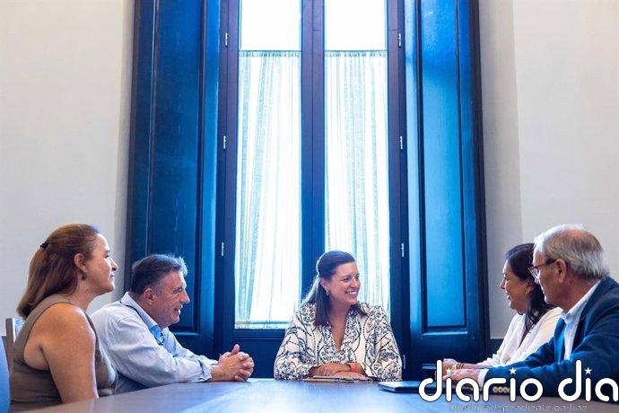 El Ayuntamiento de San Fernando (Cádiz) se reúne con la 'Cofradía Gastronómica Isleña' para conocer los nuevos proyectos