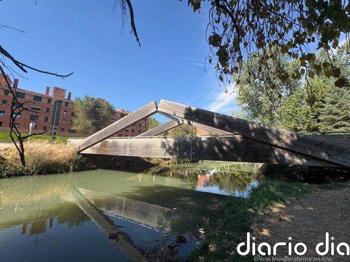 El Ayuntamiento de Valladolid inicia este lunes la reparación de la pasarela peatonal sobre el Canal de Castilla