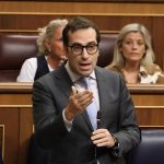 El BOE publica el decreto con el alivio fiscal a gasolina y diésel, que se prorroga desde mañana