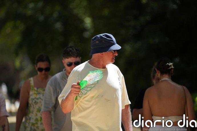 El calor mantendrá en aviso a once comunidades este lunes, con temperaturas de hasta 40 grados en el Guadalquivir