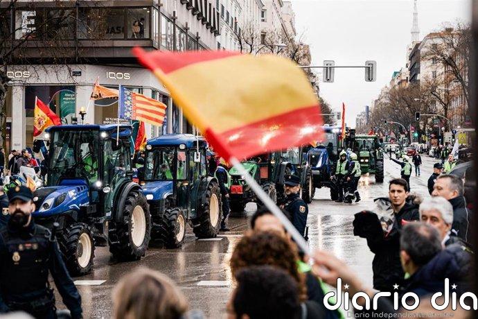 El campo español anuncia movilizaciones por la subida "inasumible" del gasóleo agrícola