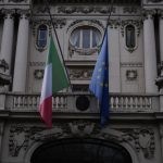 El CEO y la cúpula de TIM acuden a la OPA de 10.800 millones lanzada por Poste Italiane con sus acciones