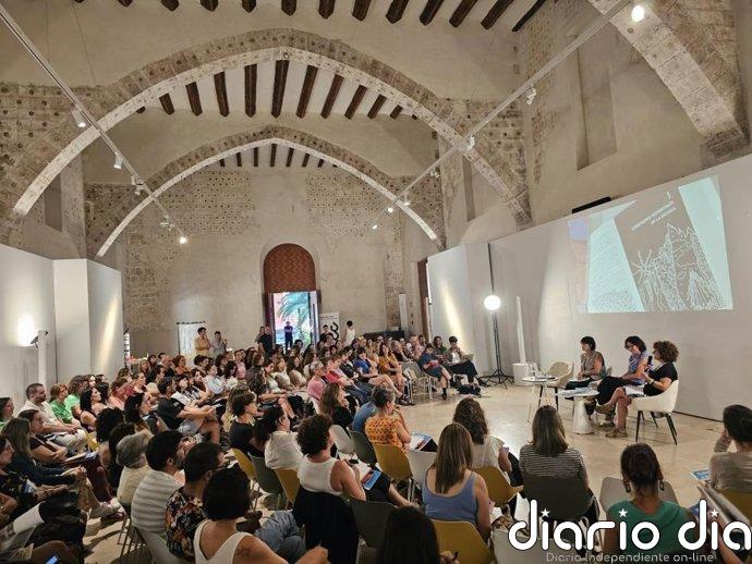El Consorci de Museus forma a docentes en prácticas artísticas y educativas para el curso 2026/2027