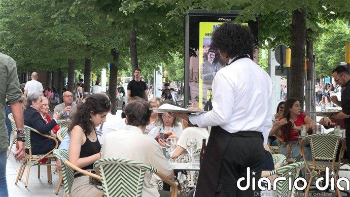 El coste por hora trabajada sube un 4,8% en el segundo trimestre y encadena cinco años de alzas