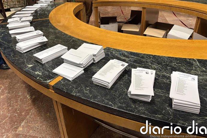 El Gobierno admite que los electores CERA que no han vivido en España no deben justificar a qué provincia va su voto