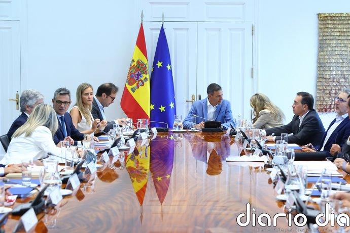 El Gobierno aprueba su plan para relanzar la economía de Ceuta, dotado con 168 millones de euros