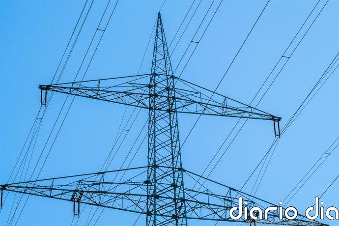 El Gobierno impulsa las redes eléctricas con una inversión histórica de 17.000 millones a 2030