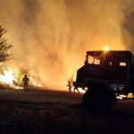 El Gobierno moviliza medios terrestres y aéreos para extinguir un incendio forestal en Valderredible