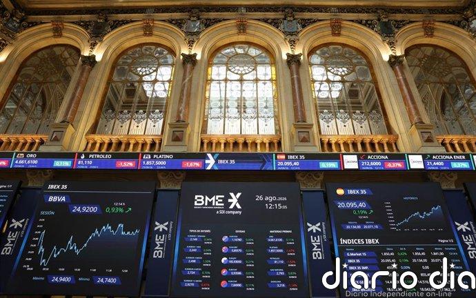 El Ibex 35 retrocede un 0,34% en la media sesión ante las caídas del sector financiero