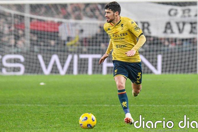 El lateral Aarón Martín ficha hasta 2027 por el Racing