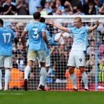 El Manchester City se asienta como líder de la Premier League y el Liverpool se acerca a la zona alta