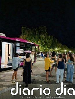 El midibús de la Red Hay Amparo atiende más de 250 consultas durante su estancia en la Feria de Albacete