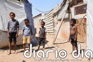 El número de desplazados en Yemen se duplica tras la ofensiva hutí en el suroeste del país