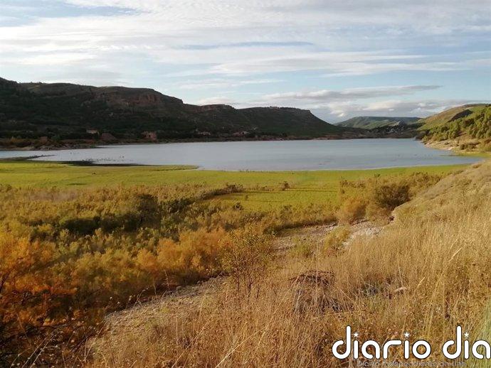 El pantano del Ebro pierde otros 11,9 hm3 en la última semana y baja al 56,7% de su capacidad