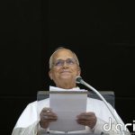 El Papa visita un centro para migrantes en París y pide "honrar la dignidad infinita de cada hermano y hermana"