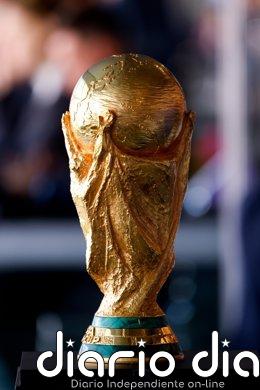 El Parlamento andaluz expondrá entre el 27 y el 29 de septiembre el trofeo de la Copa del Mundo Copa del Mundo ganada por España en el último Mundial de fútbol.