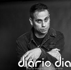 El poeta Adrián Bernal presenta la nueva edición de 'Estaciones de invierno' este lunes en el Café Zalacaín