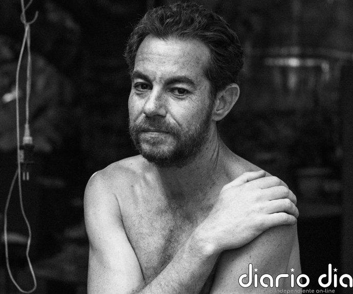 El poeta Alberto Caride "convida al canto desde la conciencia de lo frágil" con su quinto poemario 'Amar el símil'