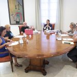 El PP califica como "positiva" la reunión de Prohens con ecologistas y la oposición acusa de "no ser capaz de escuchar"