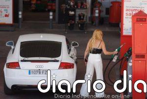 El precio de la gasolina escala por décima semana consecutiva, mientras cae un 3% el del diésel
