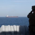 El precio del petróleo sube a más de 97 dólares tras un nuevo intercambio de ataques entre EEUU e Irán