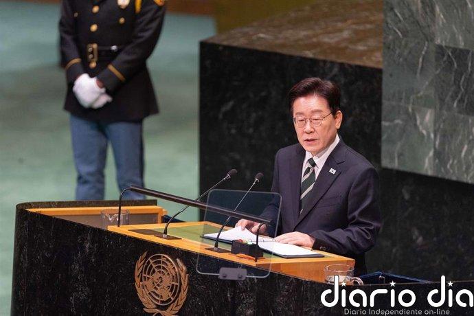 El presidente de Corea del Sur reivindica el diálogo con Corea de Norte y la mediación entre Trump y Kim