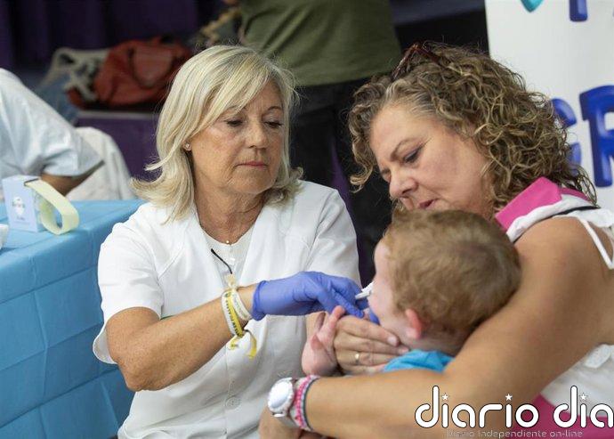 El programa piloto de vacunación de la gripe arranca el 13 de octubre en 75 colegios para llegar a 26.536 jóvenes