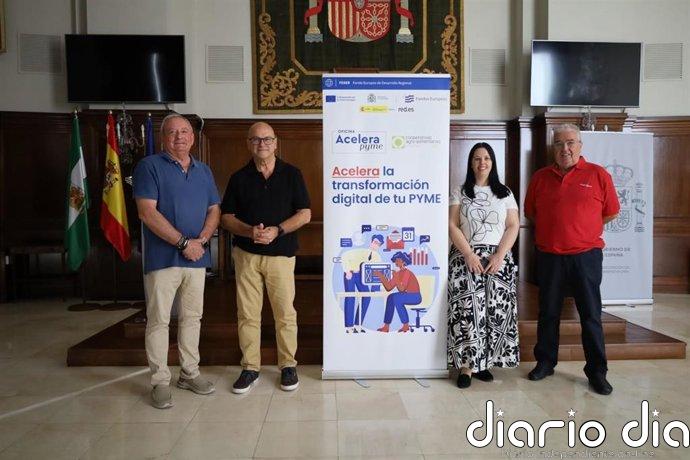 El subdelegado del Gobierno en Jaén aborda con Cooperativas Agro-alimentarias la digitalización en el sector