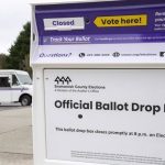 El Supremo de EEUU rechaza autorizar la orden de Trump contra el voto por correo para las 'midterms'
