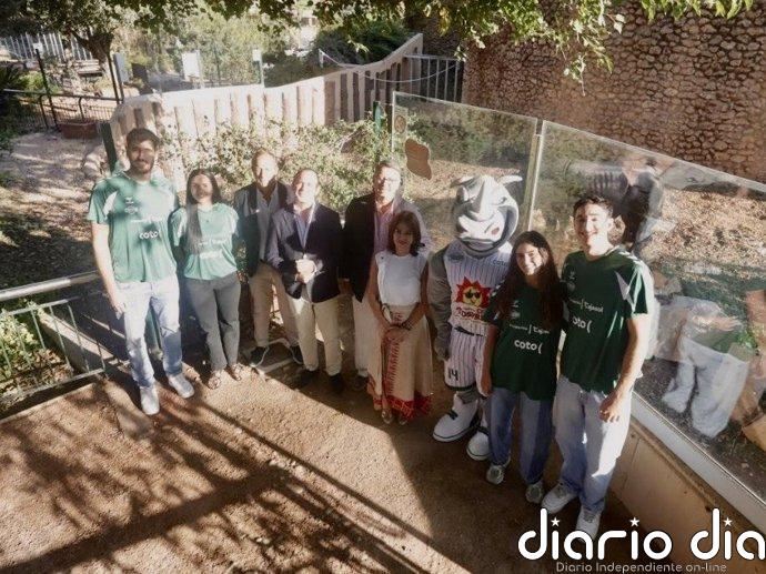 El Zoo de Córdoba conmemora el Día Internacional del Rinoceronte nombrando a Manas 'Embajador de los Humedales'