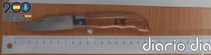En libertad un hombre con 34 antecedentes tras amenazar de muerte con una navaja a un vigilante en Valladolid