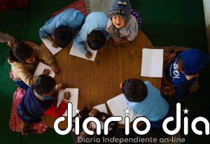 Entreculturas alerta de que la caída global de la ayuda educativa en 2026 podría dejar sin colegio a 6 millones de niños