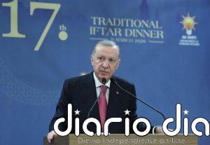 Erdogan pide a Grecia "cambiar de rumbo" y poner fin a la "militarización de las islas del Egeo"