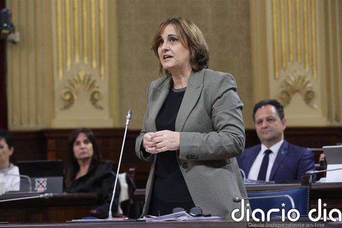 Estarellas crítica que Madrid decida la capacidad de acogida de menores migrantes y Vox dice que "debería ser cero"