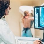 Expertos piden integrar la perspectiva de género y la preservación de la fertilidad en la nueva oncología de precisión