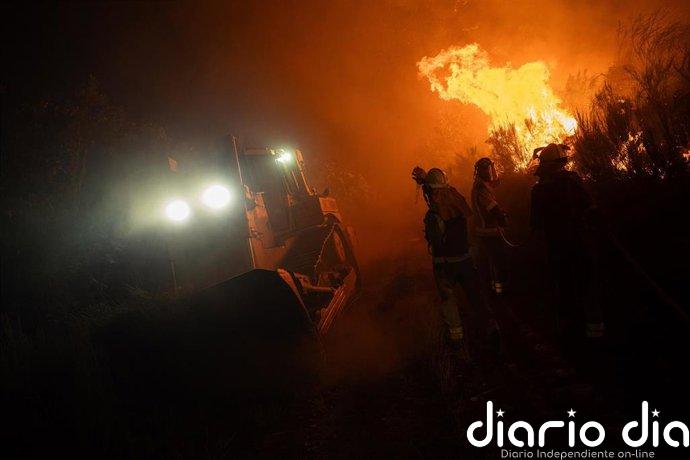 Extinguido el incendio forestal de Calvos de Randín (Ourense), que calcinó 518 hectáreas