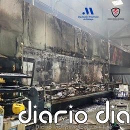 Extinguido un incendio en una nave industrial del Polígono Industrial Cantarranas de Coín (Málaga)