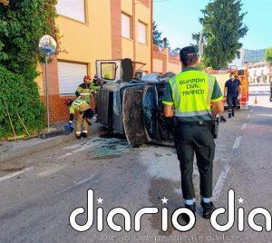 Fallece un conductor de La Codoñera (Teruel) al salirse de la A-1409 y chocar contra un árbol en Torrevelilla