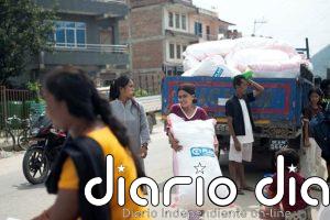 Falta de agua y escuelas un mes después de la riada en Nepal: "No quiero que la inundación se lleve mi futuro"