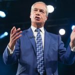 Farage discrepa con Trump sobre la reunificación de Irlanda