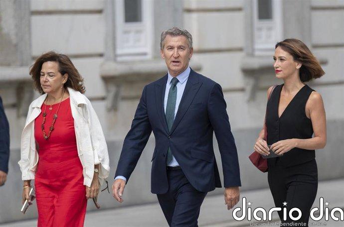 Feijóo pide a 'barones' y cargos del PP no improvisar tras desclasificación de informes y ceñirse a la línea de 'Génova'