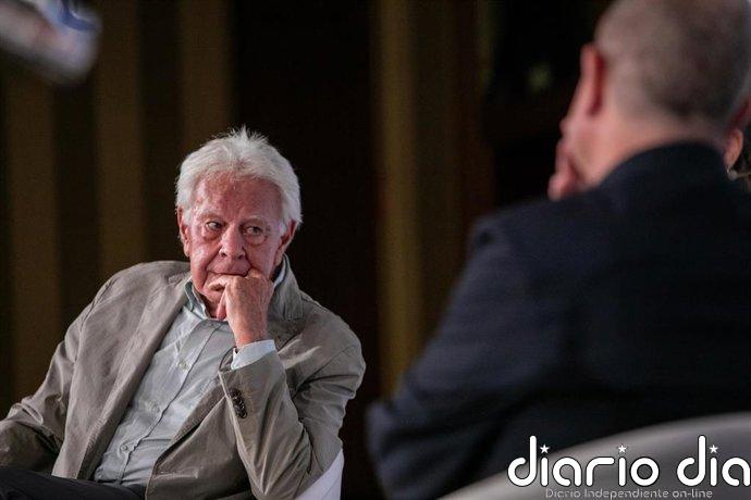 Felipe González lamenta que el Gobierno de Sánchez no asuma responsabilidades ante una gestión "mejorable" en Ceuta