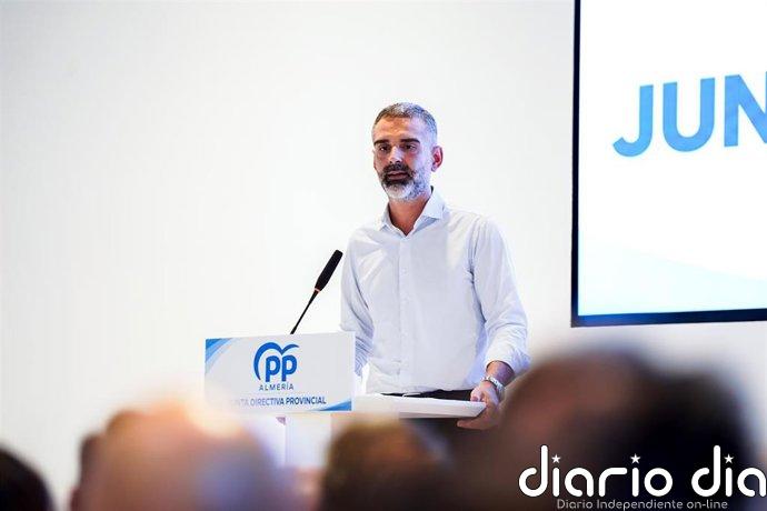 Fernández-Pacheco anuncia su candidatura para continuar al frente del PP de Almería en el Congreso Provincial
