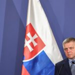 Fico advierte de que "Alemania no comete errores pequeños" y teme una guerra con Rusia para encubrir