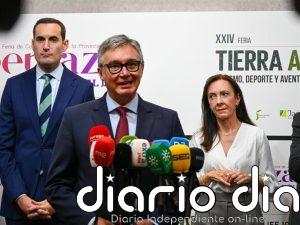 Gavira defiende la "no criminalización" del turismo y aboga por un modelo equilibrado que genere riqueza y empleo